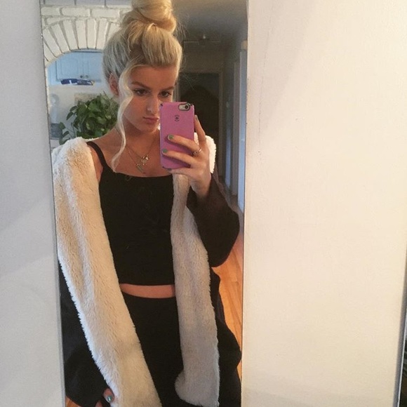 Meet your Posher, Arijeta - Picture 1 of 1